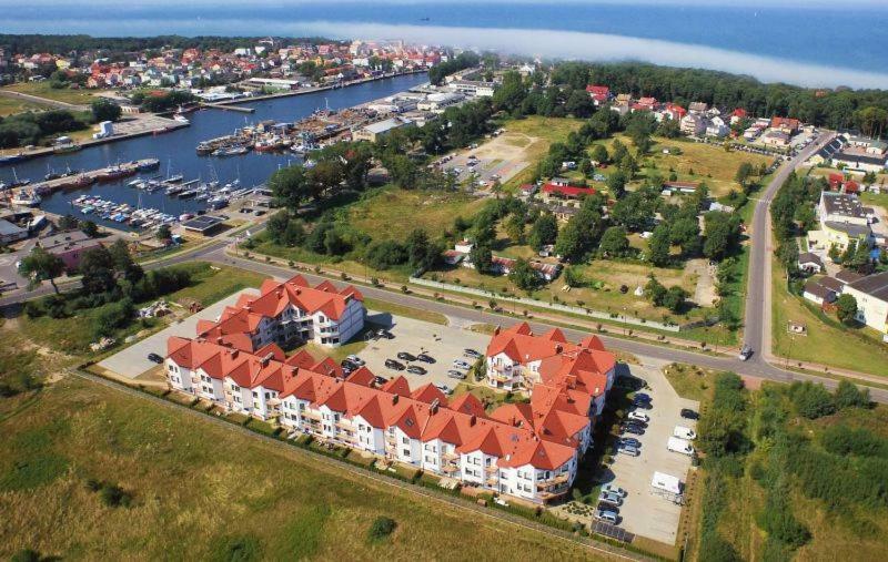 ダルウフコApartament Baltic Koronaアパートメント エクステリア 写真