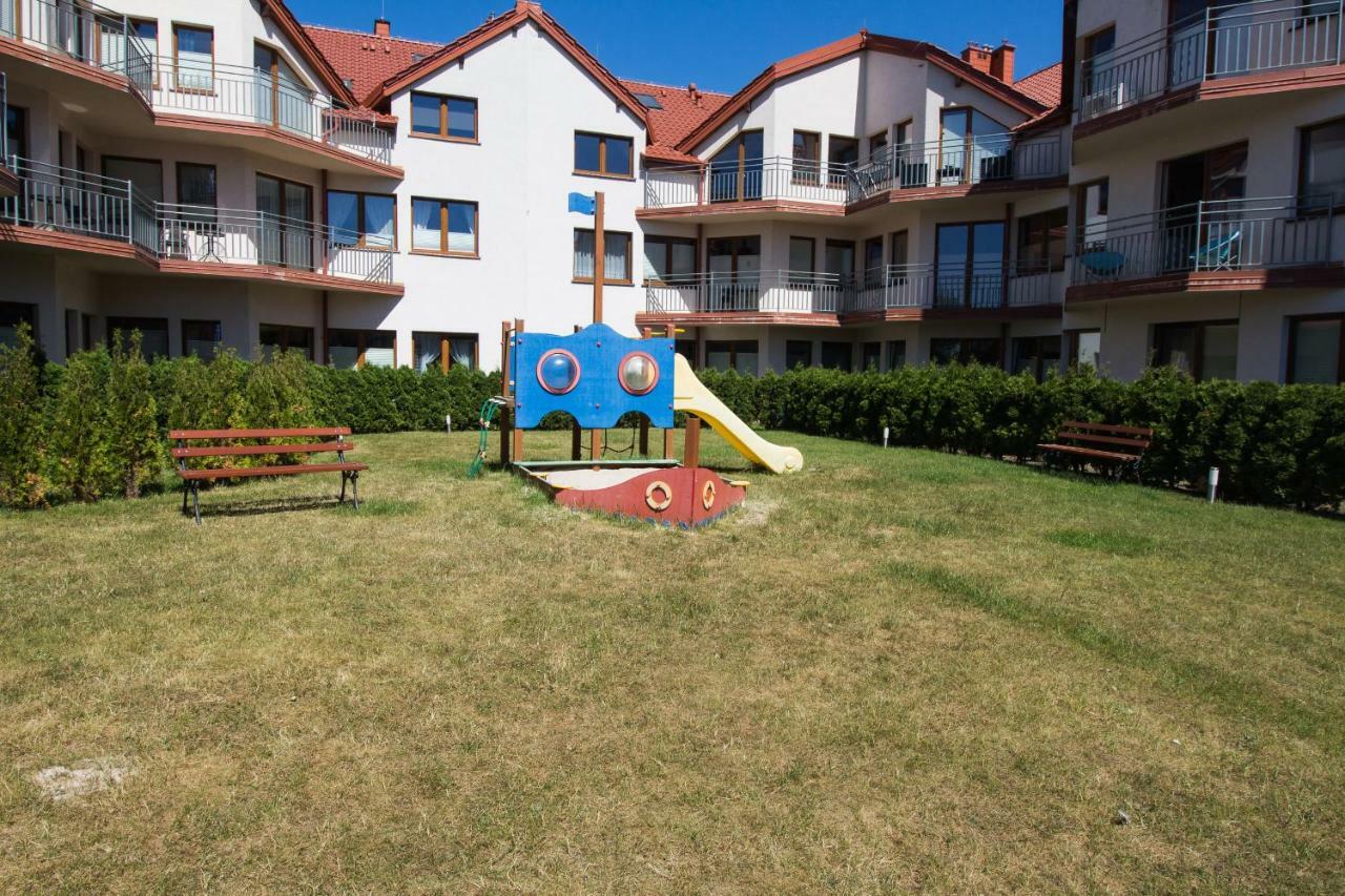ダルウフコApartament Baltic Koronaアパートメント エクステリア 写真