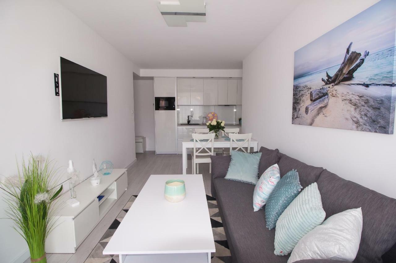 ダルウフコApartament Baltic Koronaアパートメント エクステリア 写真