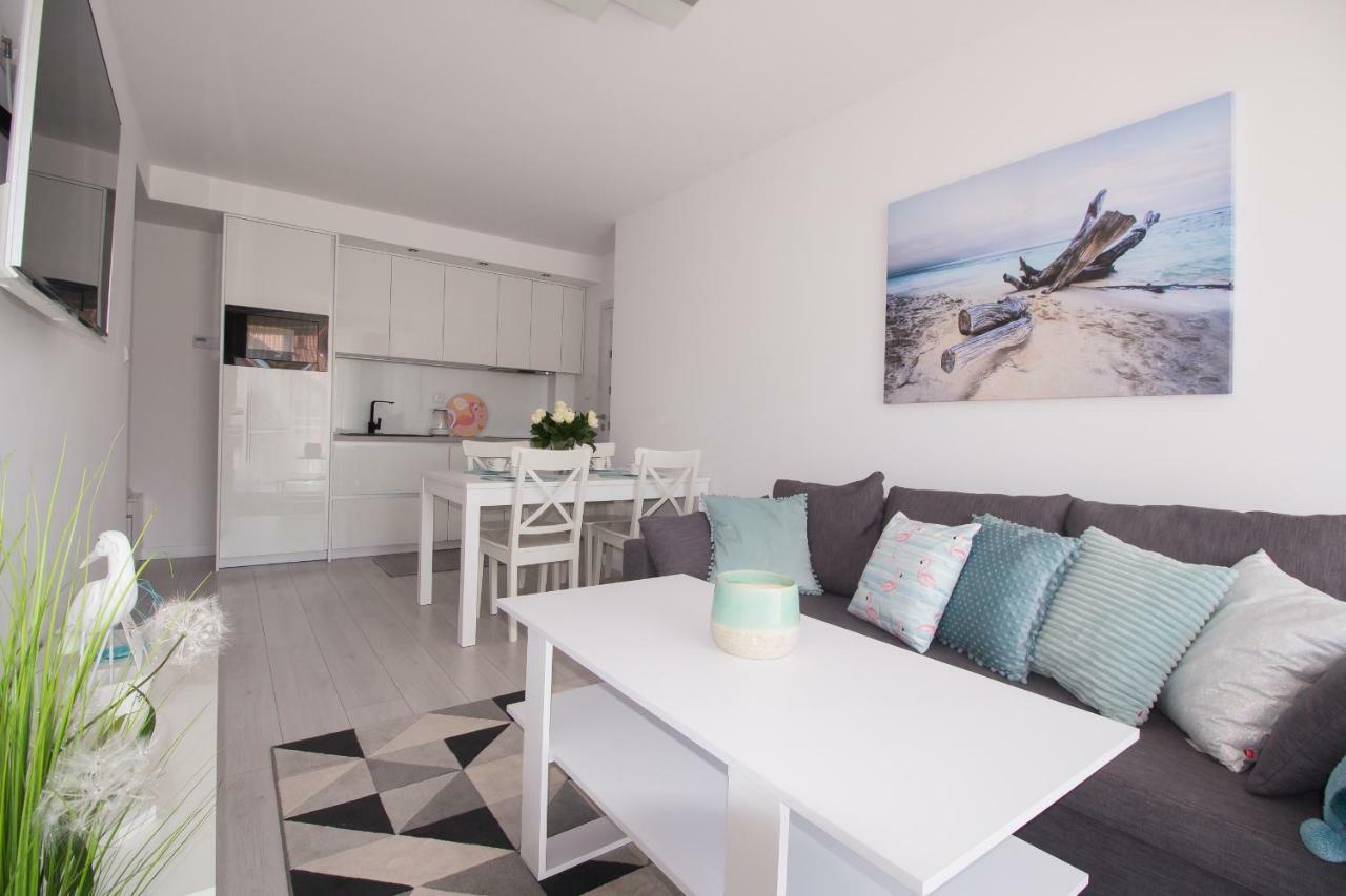 ダルウフコApartament Baltic Koronaアパートメント エクステリア 写真