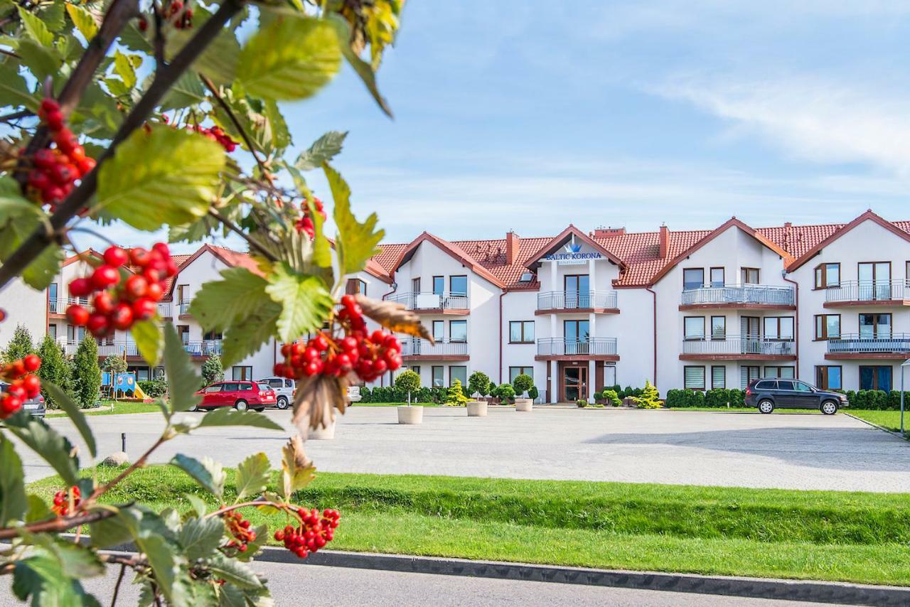 ダルウフコApartament Baltic Koronaアパートメント エクステリア 写真